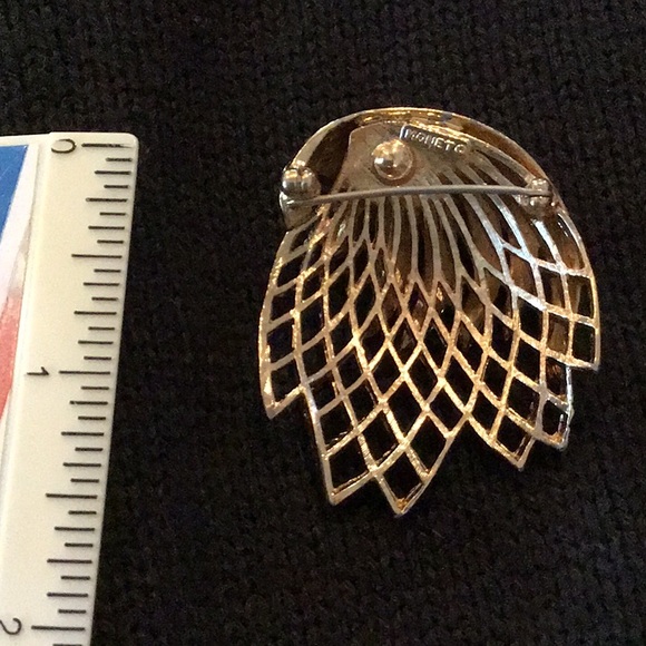 Vintage Monet Brooch - Picture 2 of 2